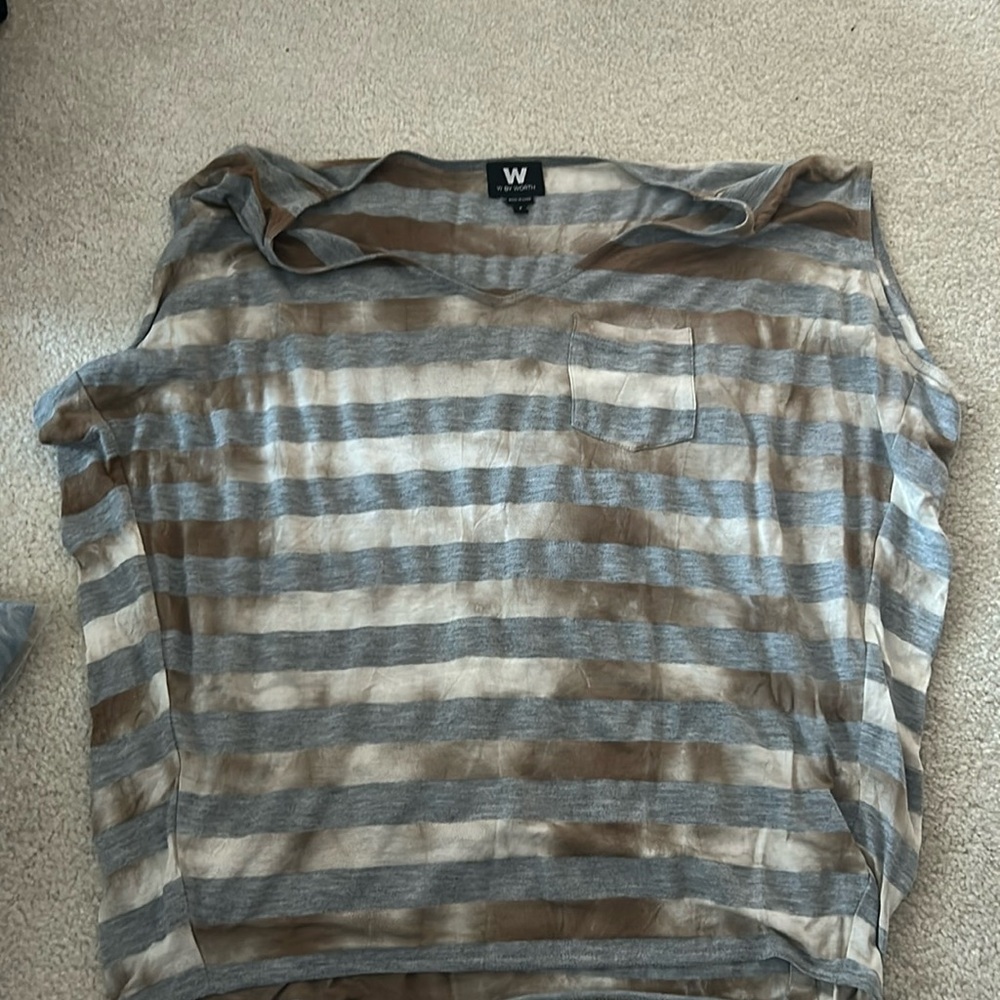 W by worth gray tee shirt rare hard to find small/p